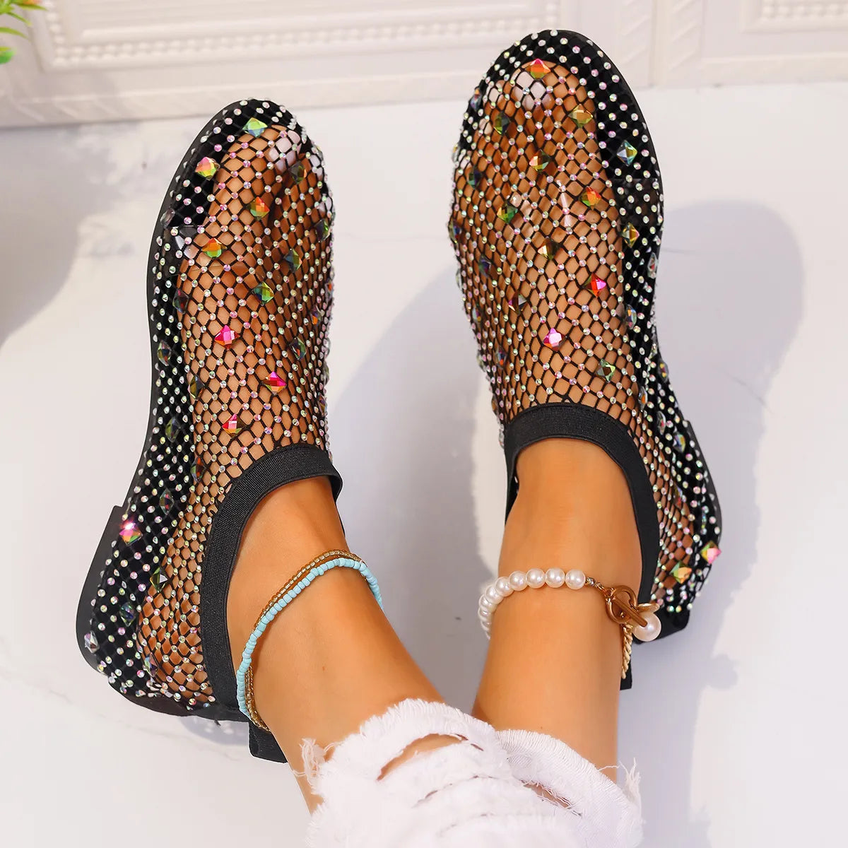 Sparkling black mesh and PU leather Round Toe Flats Slip-Ons with rhinestones, true to size, stylish and imported.