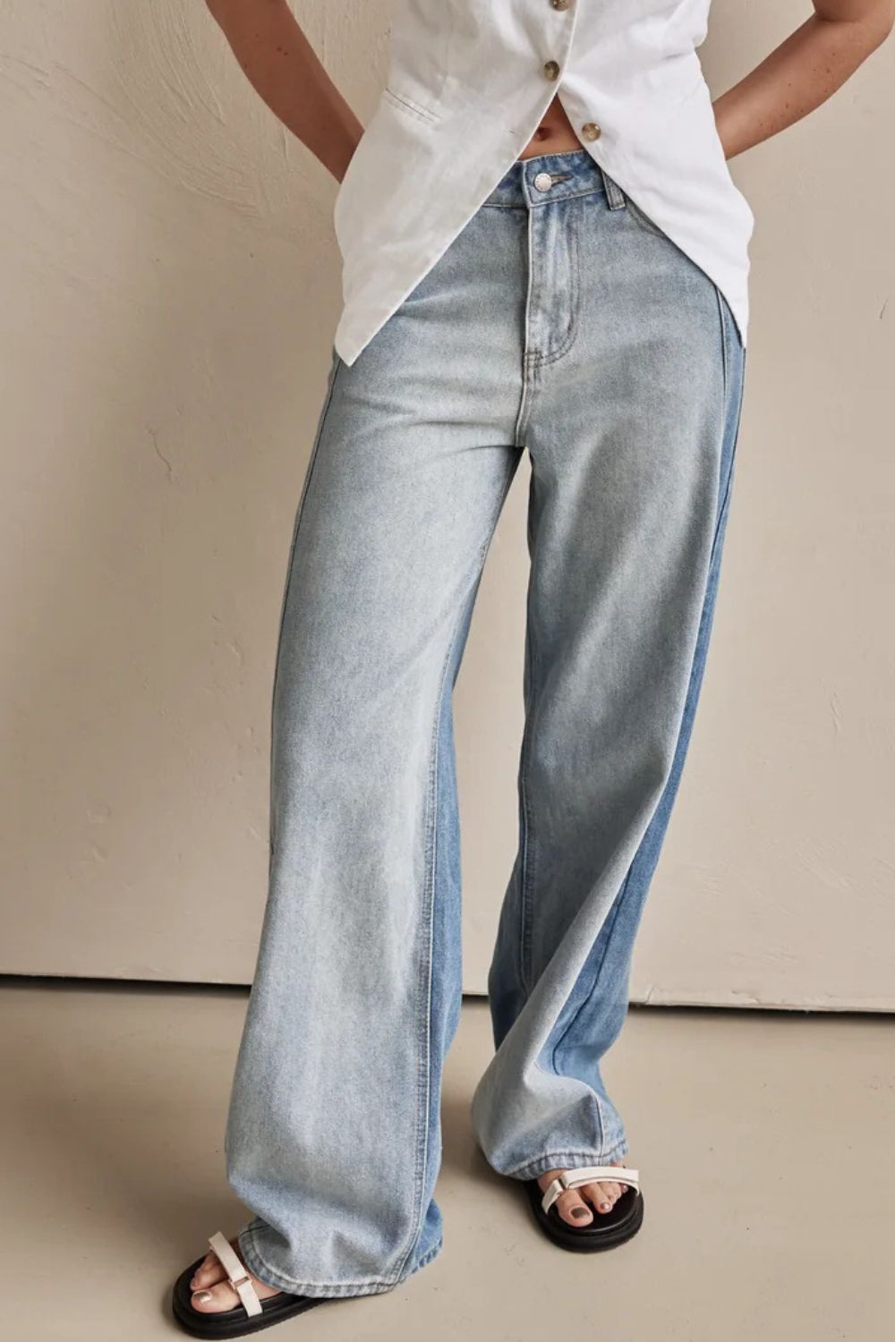 Distinctive Straight Leg Denim Pants with Functional Pockets