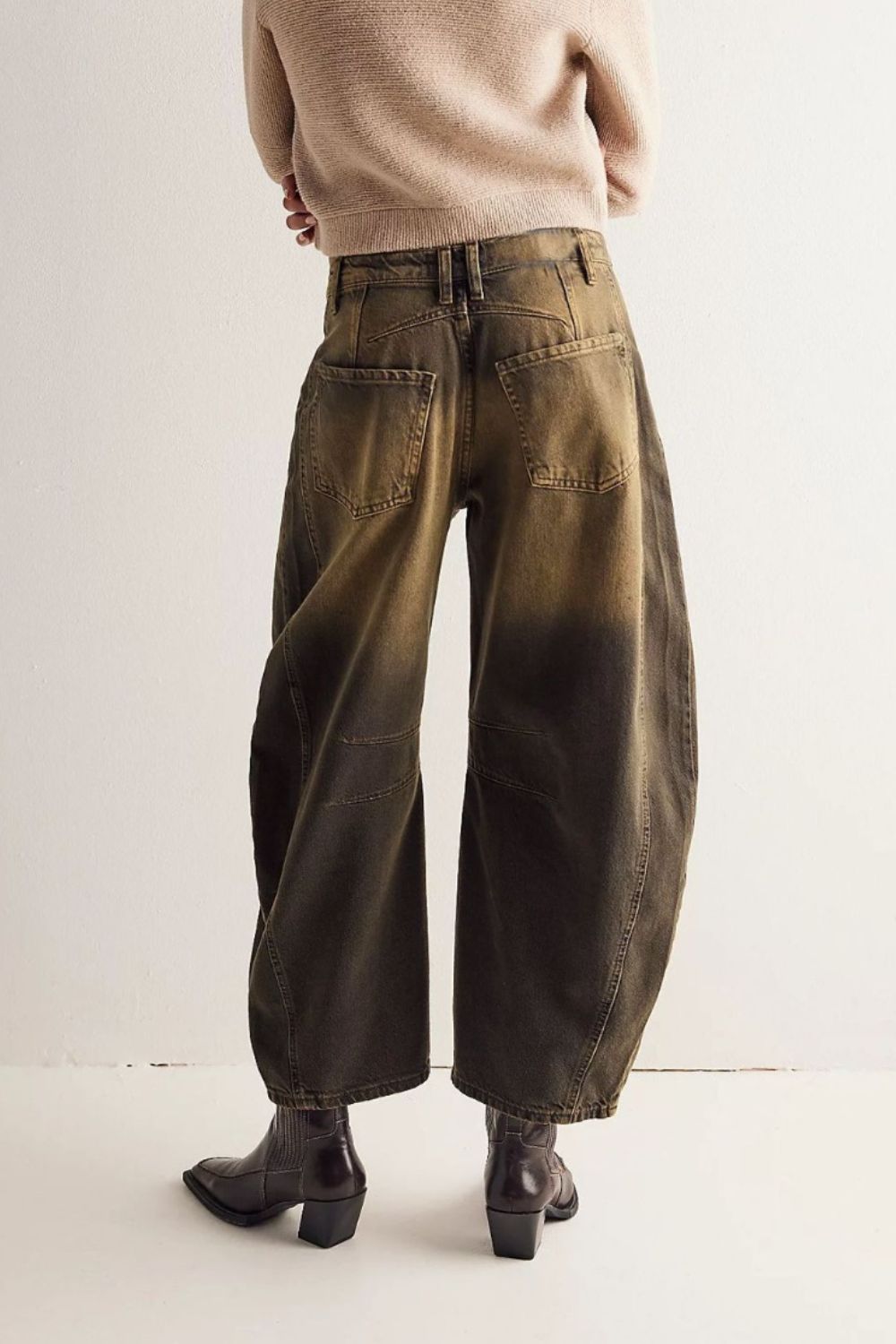 High-Waisted Wide Leg Barrel Jeans with Functional Pockets