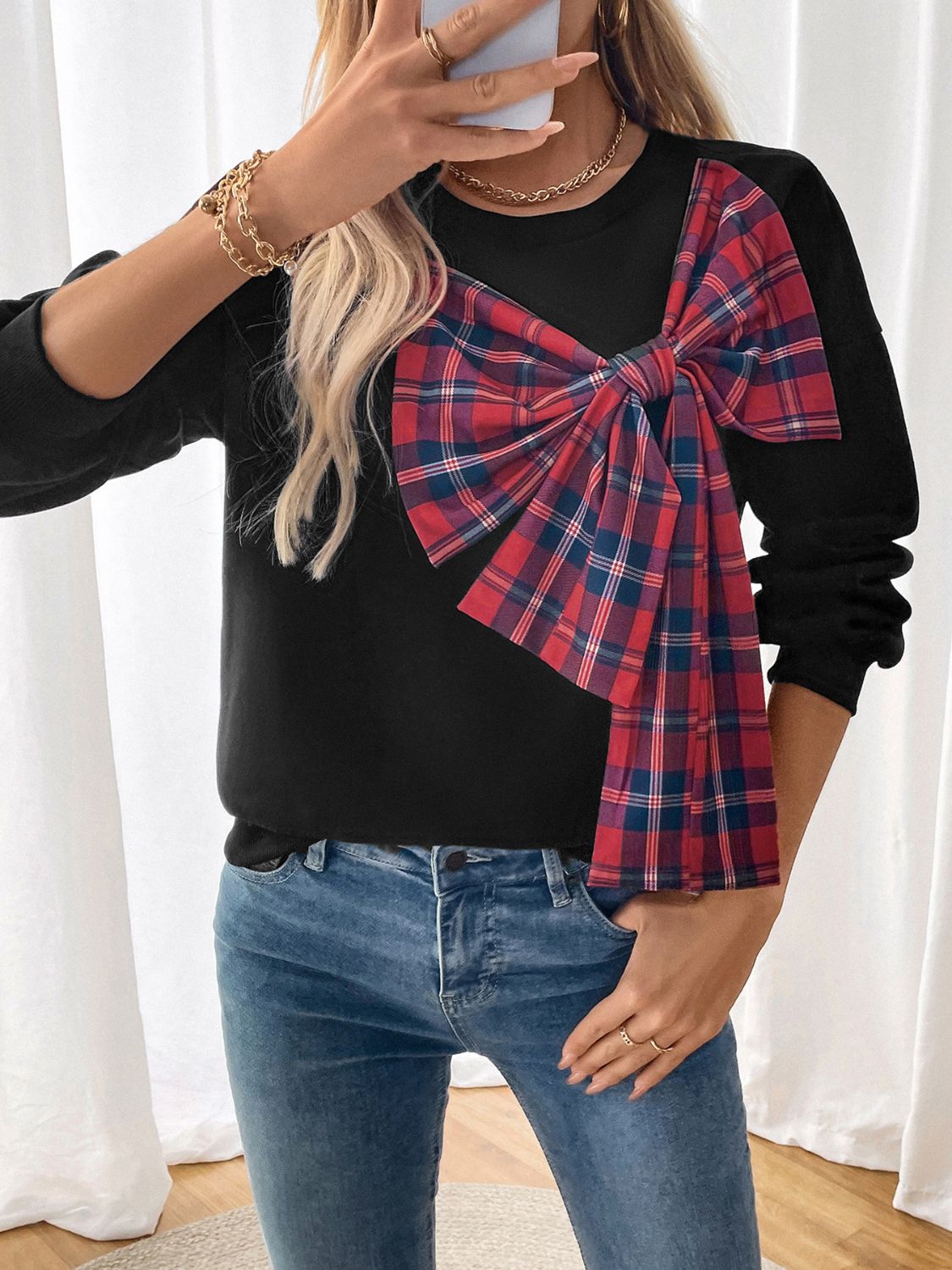 Bow Detail Long Sleeve Sweatshirt with Round Neck