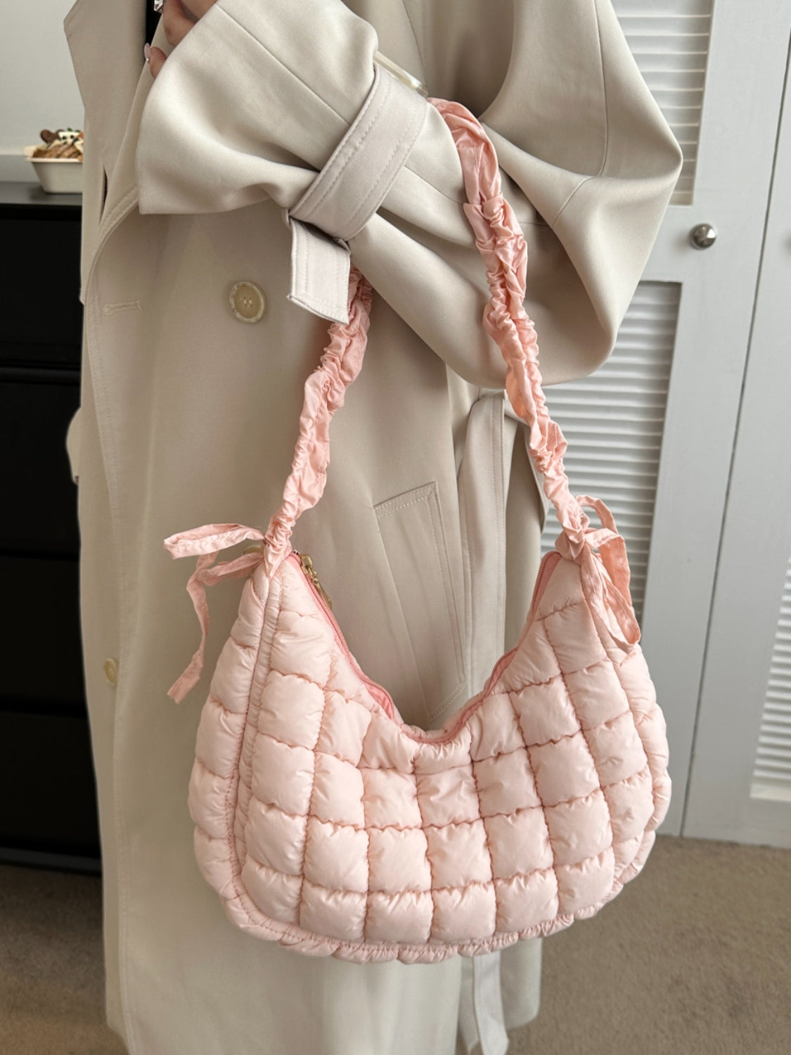 Quilted Bubble Texture Ruched Strap Shoulder Bag