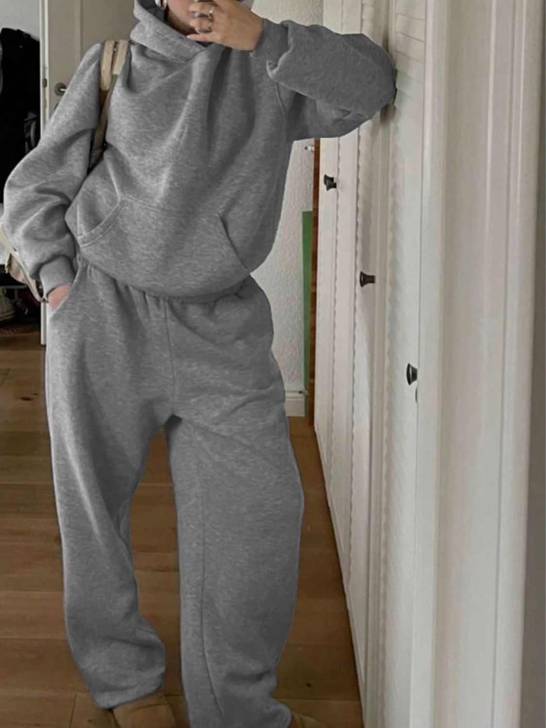 Chic Hooded Long Sleeve Jumpsuit with Convenient Pockets