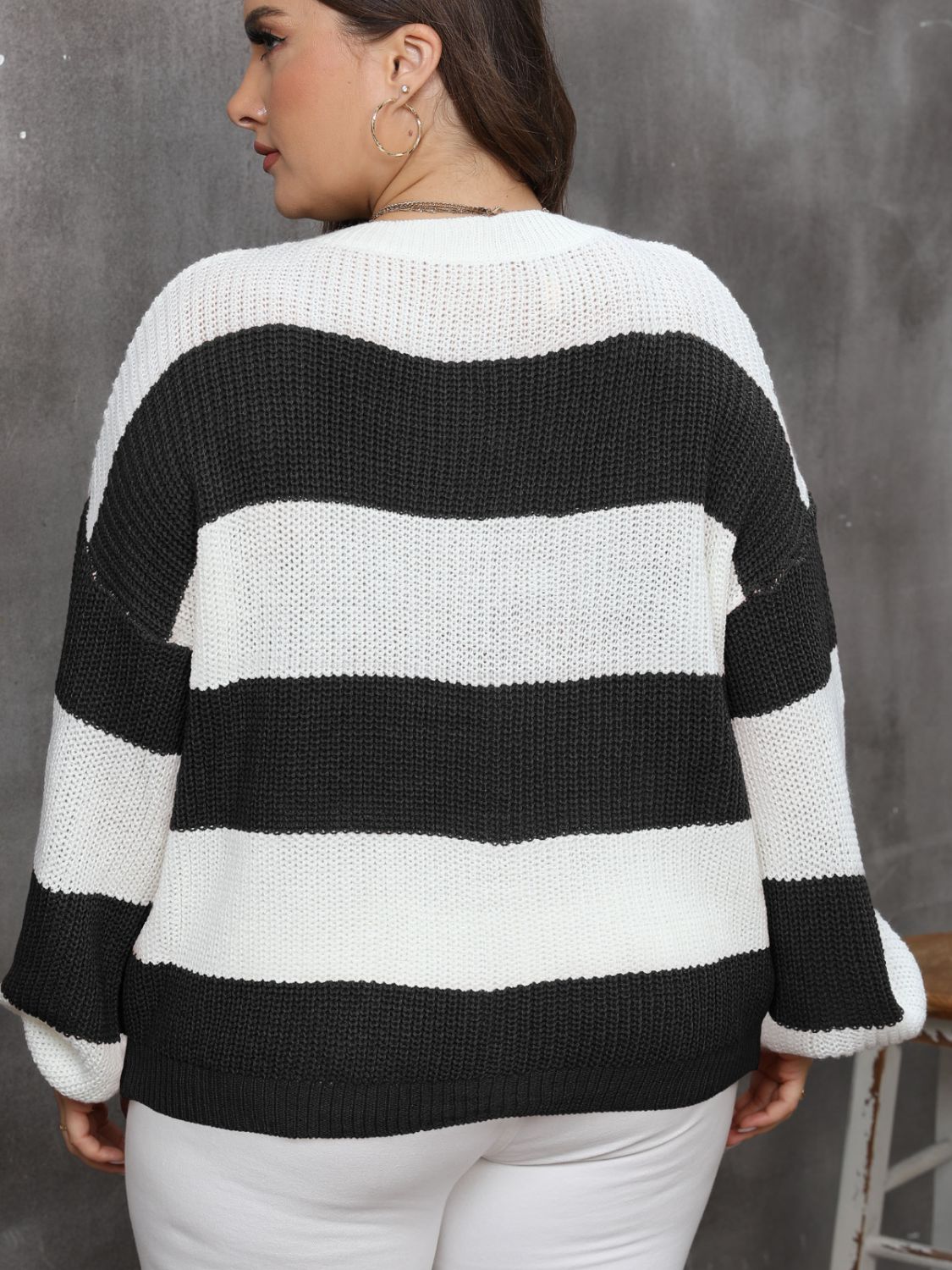 Striped Long Sleeve Acrylic Sweater with Round Neck