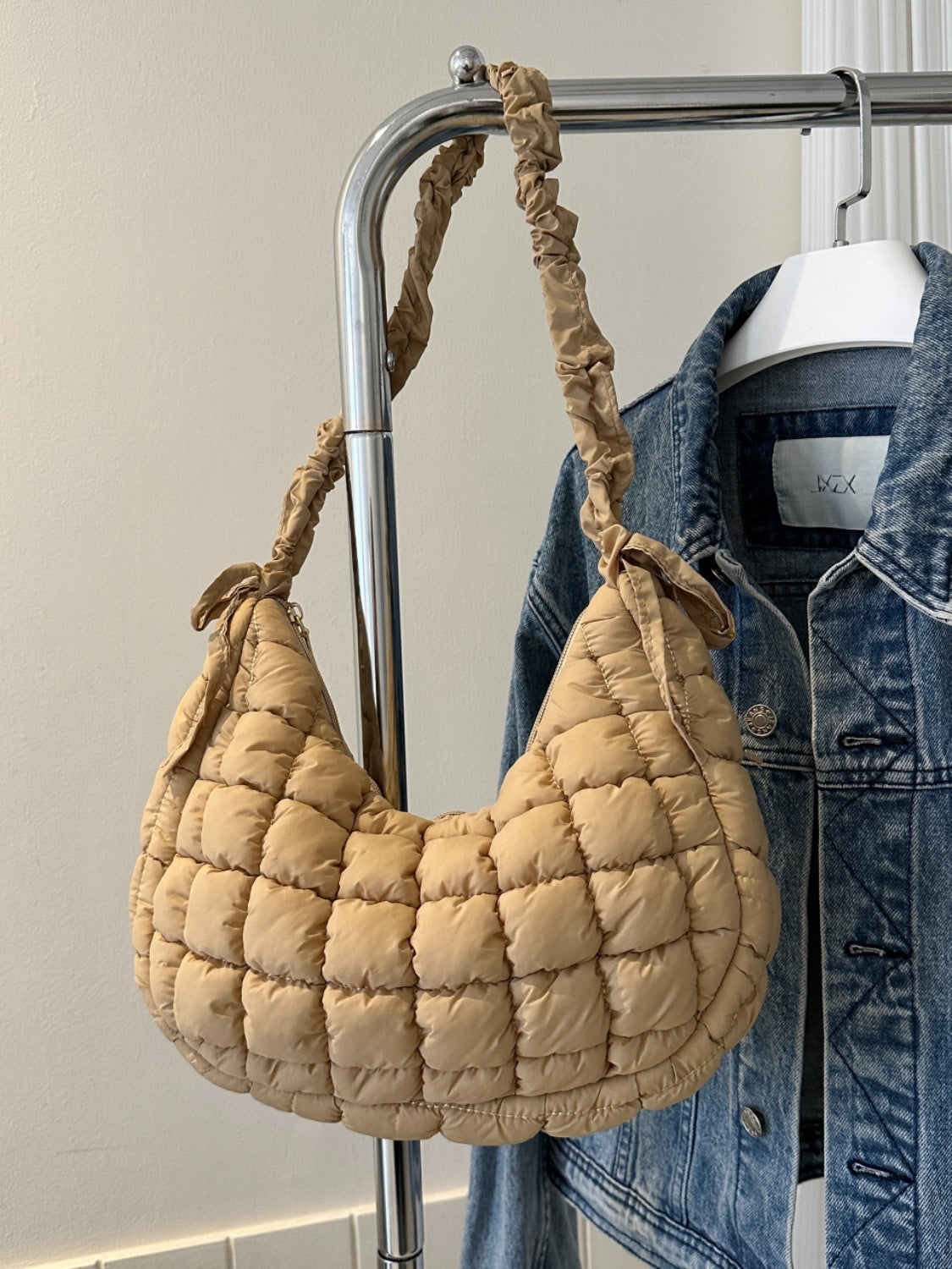 Quilted Bubble Texture Ruched Strap Shoulder Bag