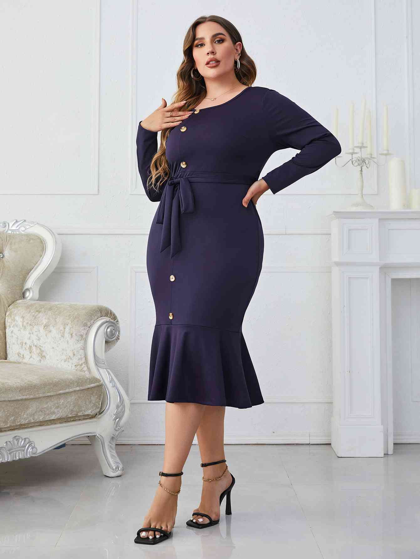 Elegant Buttoned- Tie Belt Midi Dress with Round Neck