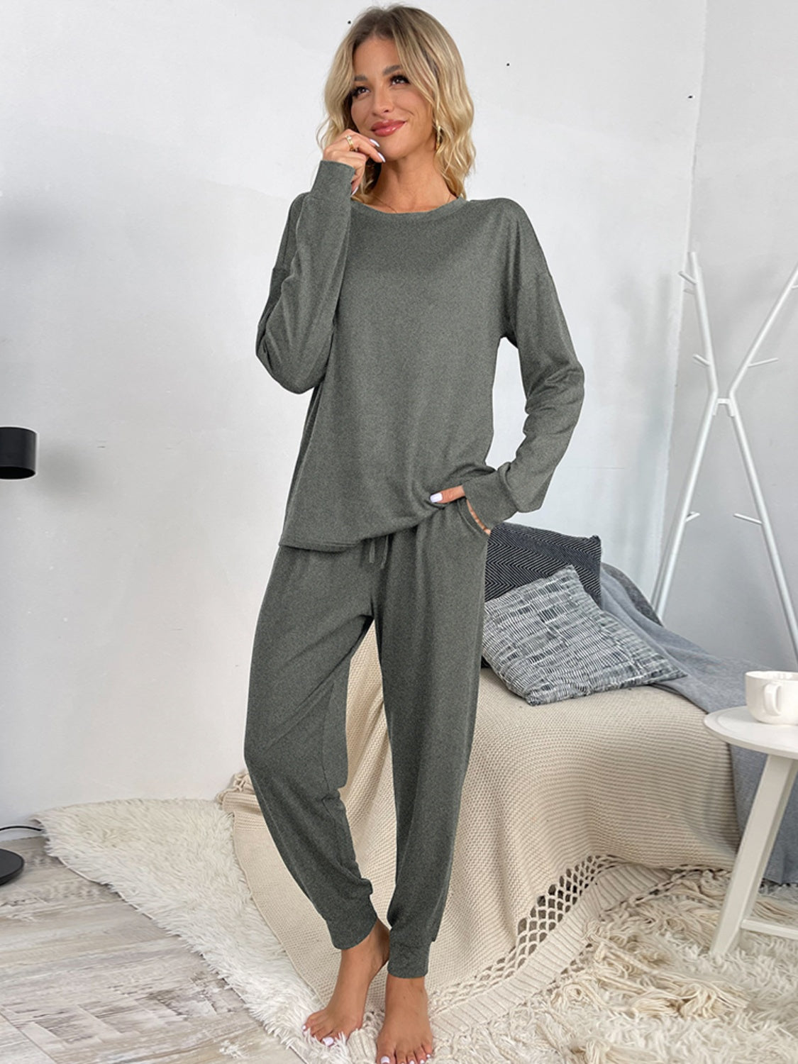 Casual Round Neck Top & Drawstring Pants Set